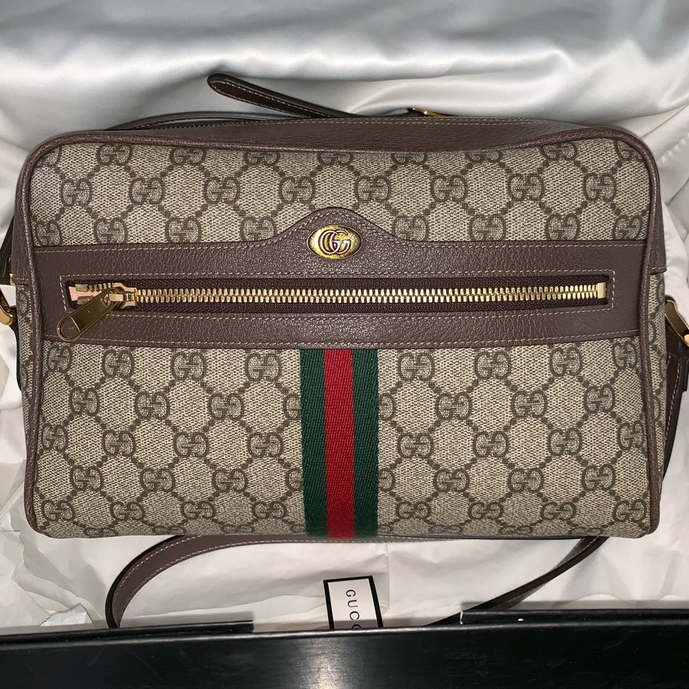 Ophidia GG Supreme Medium shoulder bag